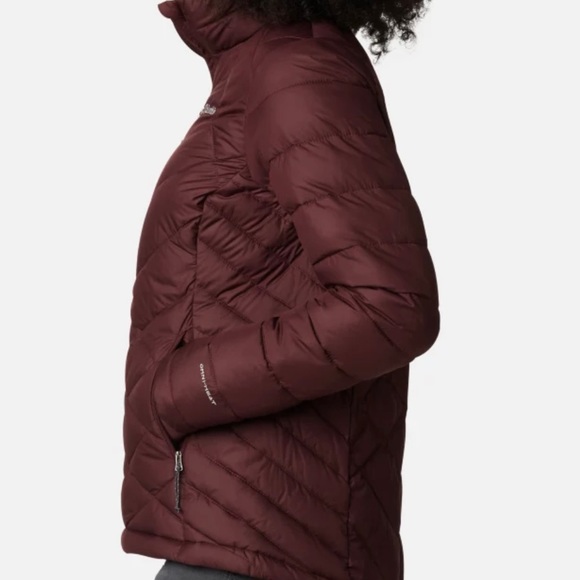 COPY - Red Columbia light weight jacket water resistant and warm! Size L - Picture 2 of 4